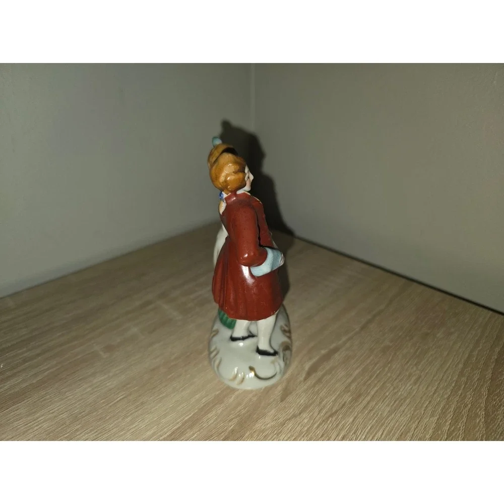Vintage Occupied Japan Porcelain‎ Courting Couple Figurine Colonial Style Red
